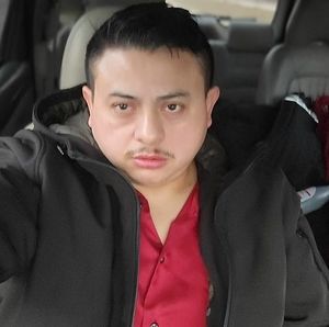 Meet your Posher, Alvaro